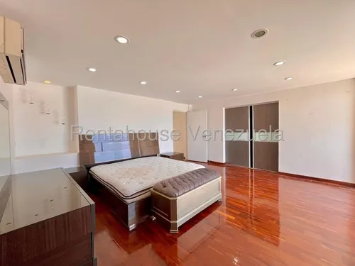 Casa En Venta En El Peñon Rvz