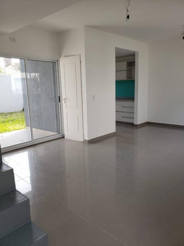 Imagen 7 de 18 de Duplex 3 Ambientes Venta - A Estrenar - Ituzaingo Norte - Permuta