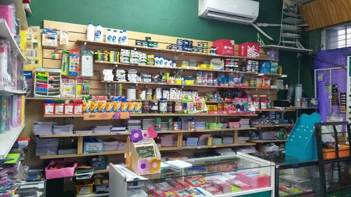Imagen 5 de 11 de Libreria 5 Colegios Alrededor Vende L & L Group