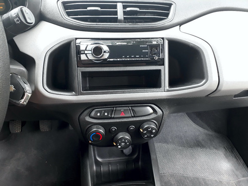 Imagem 9 de 11 de Chevrolet Onix 2018/2019 1.0 Joy 5p