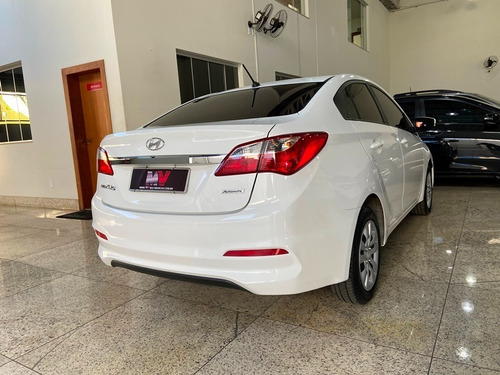Imagem 4 de 8 de Hyundai Hb20s Comfort Plus 1.6 Aut