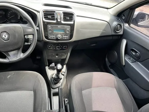 Renault Logan 1.6 Privilege / Intens