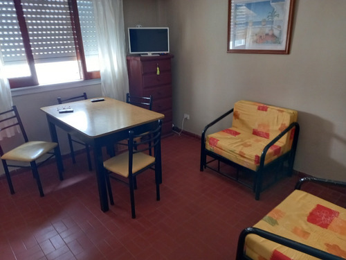 Imagen 3 de 23 de Departamento A 2 Cuadras Del Mar (1345)