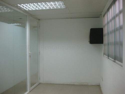 Imagen 5 de 14 de Oficina En Alquiler Los Chaguaramos 21-12855 Renta House Los Samanes