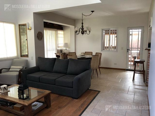 Imagen 16 de 30 de Lindísima Casa Clásica En Fincas De Maschwitz!