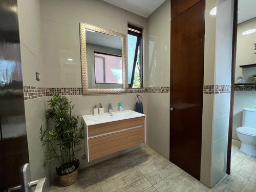 Gran Casa En Chicureo Bajo Costo De Agua