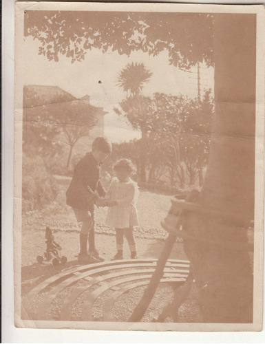 Rara Fotografia Niños Con Juguete Antiguo Uruguay Vintage 