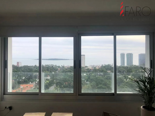 Apartamento En Piso Alto Con Hermosa Vista A La Mansa