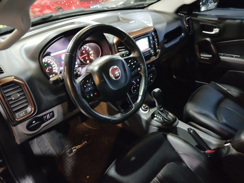 Imagen 5 de 15 de Fiat Toro Volcano Automatica Diesel 4x4 No Amarok F100 Oroch