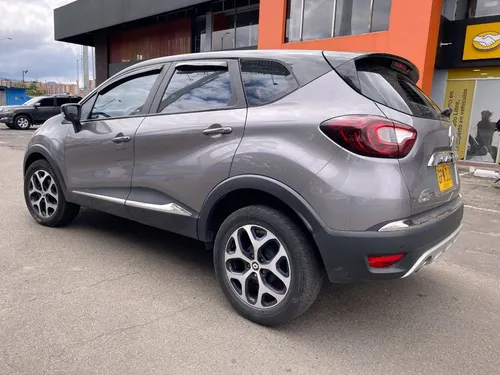 Renault Captur 2.0 Intens Automática