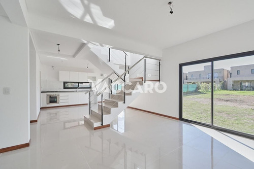 Imagen 5 de 30 de Casa Venta Barrio Privado María Eugenia R&v Moreno