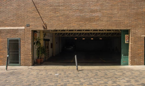 Venta Excelente Local Comercial En El Boulevar De Sabana Grande Bv
