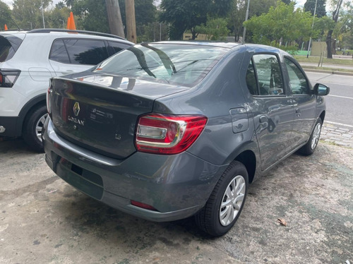 Imagen 6 de 8 de Renault Logan Life 2022