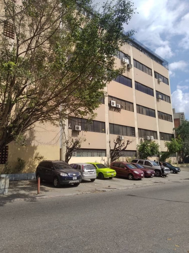 Imagen 1 de 15 de Oficina O Local (puede Ser Utilizado A Gusto Personal) En Alquiler Ubicado En Boleita