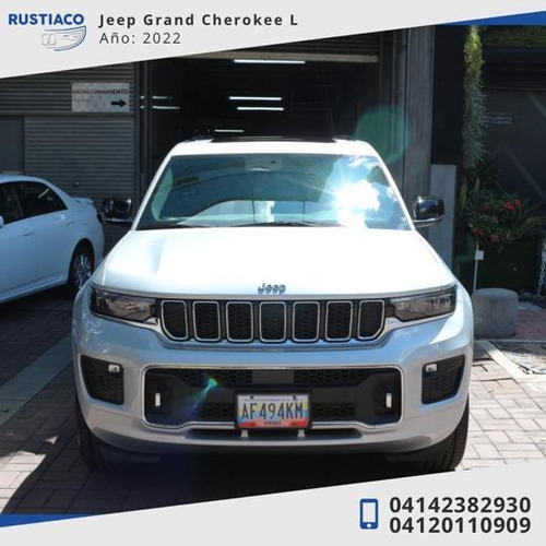 Imagen 2 de 11 de Jeep Grand Cherokee Overland L