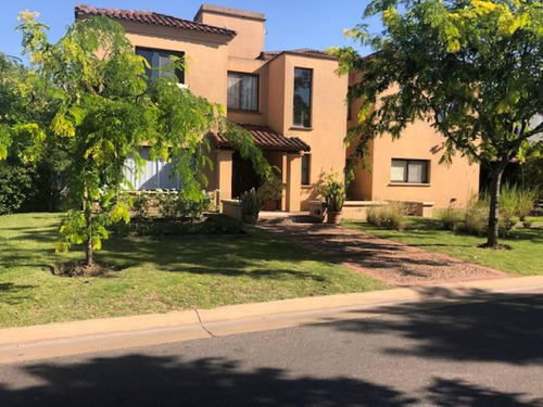 Casa  En Venta En El Encuentro, General Pacheco, Tigre