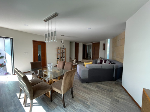 Magnifica Residencia En El Mejor Cluster De Puebla, Unica Por Sus Acabados Y Distribucion