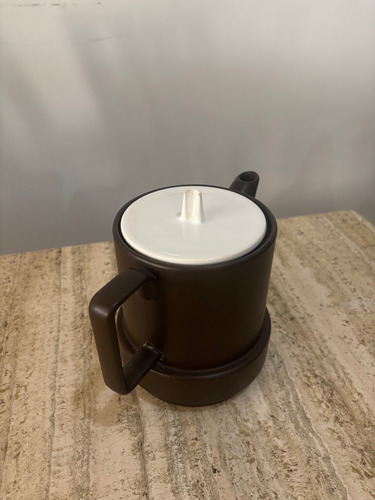 Tetera De Porcelana Color Chocolate Con Tapa Blanca Marrón (Usado)