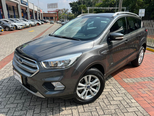 Ford Escape 2.0 Titanium 245 hp