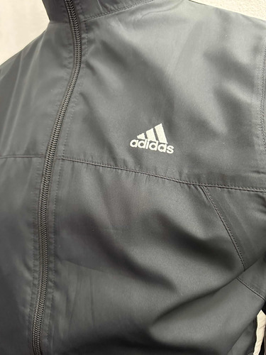 Campera Rompevientos adidas Performance Dama Talle Small