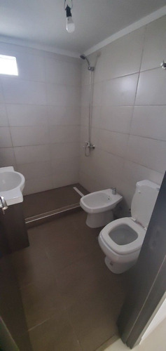 Imagen 5 de 7 de Semipiso A Estrenar 2 Ambientes En Catamarca Y Garay
