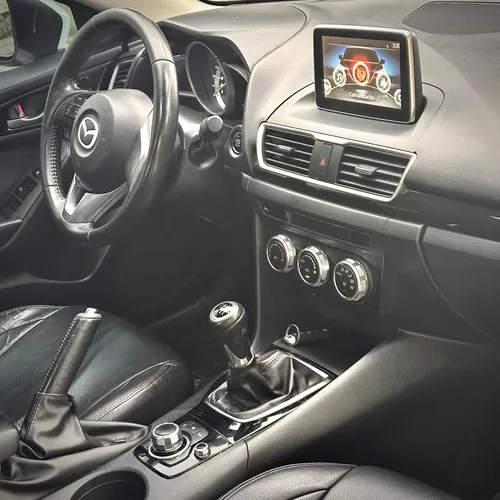 Mazda 3 2.0 Touring