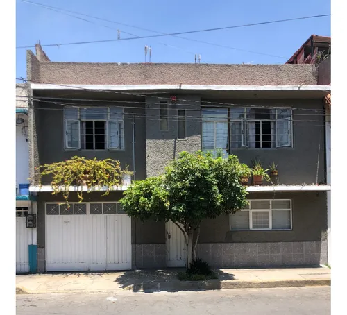 Amplia Casa En Col. Benito Juárez Nezahualcóyotl