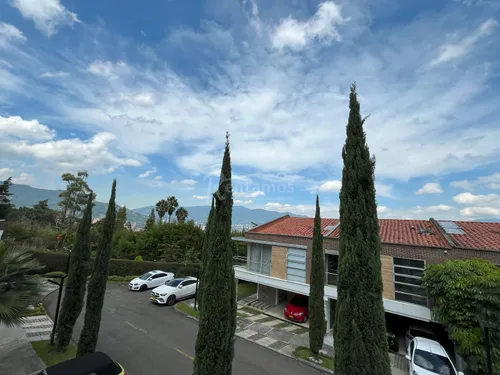 Casa En Arriendo En Loma Del Atravesado. Cod A776020