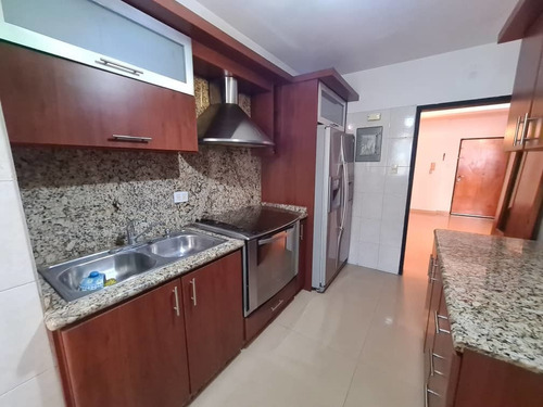 Imagen 2 de 13 de En Venta Apartamento , Lomas Del Este-valencia Naa-380 Rc-ka