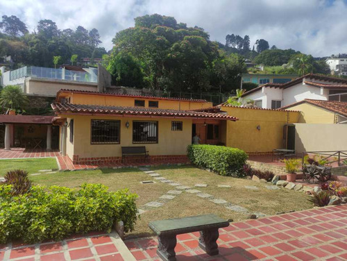 Se Vende Casa En Prados Del Este