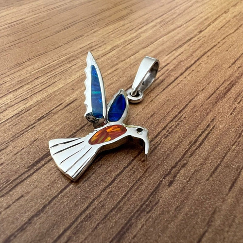 Imagen 3 de 8 de Dije De Colibrí Plata Fina 925 Con Ópalo De Colores Agálea