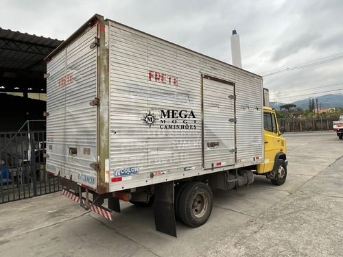 Imagem 5 de 9 de Mb 710 Baú
