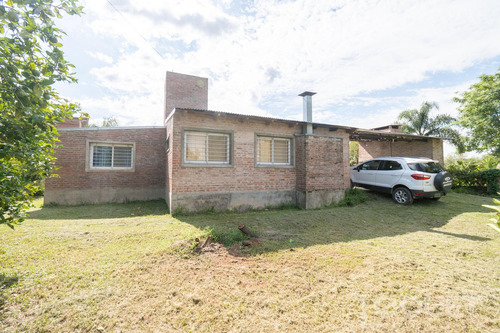 Quinta En Los Benteveos Y Callejon Reyna