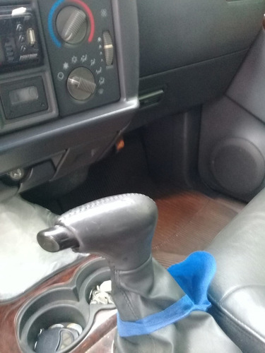 Chevrolet Blazer 2000 4.3 V6 Executive 5p Automática