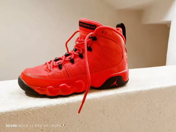 Jordan 9 Retro Rojos Chile