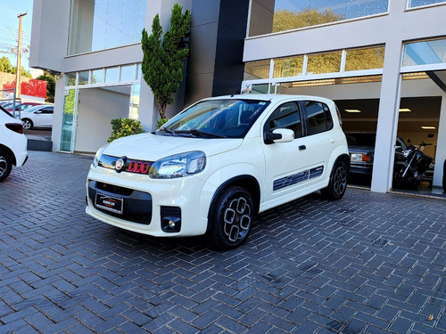 Fiat Uno UNO SPORTING Dualogic 1.4 EVO Flex 8V 4p