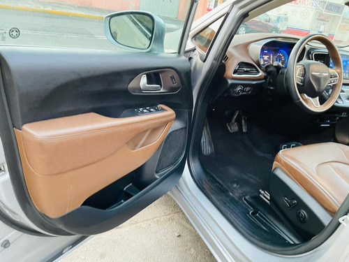 Imagen 8 de 14 de Chrysler Pacifica 3.7 3.6 At 2017