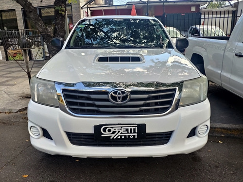 Imagen 2 de 12 de Toyota Hilux 2013 2.5 Cd Dx Pack I 120cv 4x2