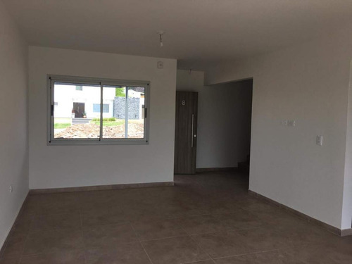 Imagen 11 de 25 de Venta Duplex En La Estanzuela
