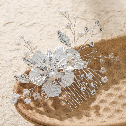 Diadema De Cristal Hecha A Mano Para Novias: Un Toque De Ele