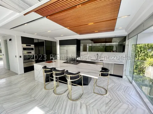 Casa En Venta La Floresta Lp