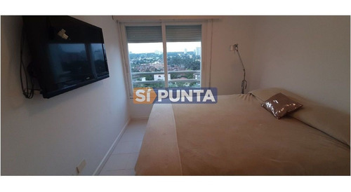 Imagen 10 de 30 de Apartamento En Alquiler Anual