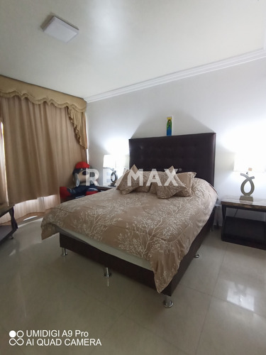 Imagen 11 de 13 de Se Vende Hermoso Apartamento Conj. Res. Coral Plaza Av. Americo Vespucio Vilmar Salazar 0426-583.17.60