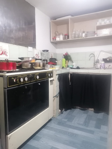 Imagen 4 de 11 de Económica Casa Rentera Esquinera Con Dos Departamentos
