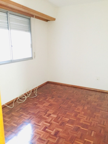 Imagen 22 de 24 de Gran Apto 3 Dorm Y Servicio. Parrillero De Uso Exclusivo. Garaje X2
