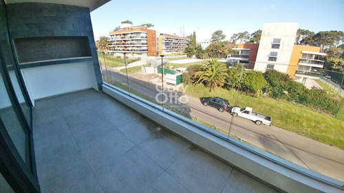 Imagen 2 de 19 de Apartamento En Venta 3 Dormitorios!