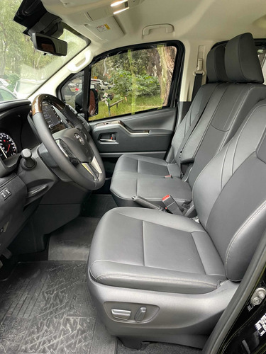 Imagen 17 de 21 de Toyota Hiace Vx Premium Blindada Rb3 2021