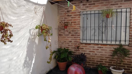 Imagen 11 de 14 de Amplio Departamento - Planta Baja - 3 Ambientes Con Cochera -excelente Ubicación
