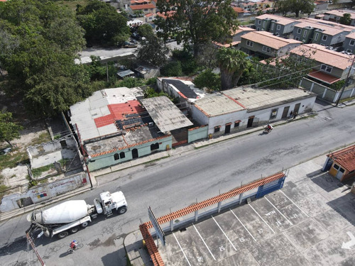Terreno En Venta, Con Gran Potencia Comercial, Rafael Gamarra Te Ofrece, En Plena Avenida Bolivar De Los Rastrojos, Acceso Directo A La Intercomunal Barquisimeto-cabudare, Con Un Area De 9142,81 M2
