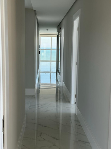 Apartamento Lindíssimo Trigésimo Andar Em Bc